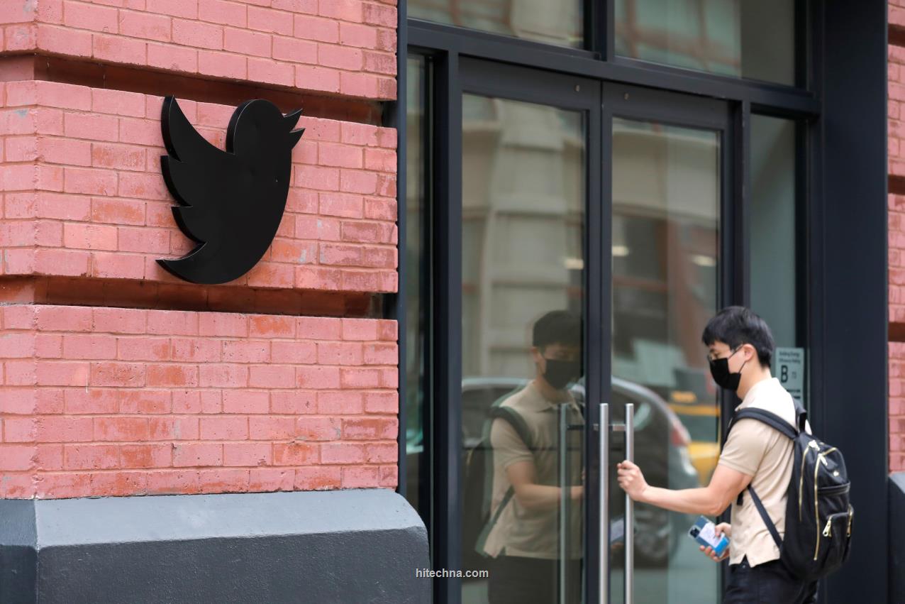 Twitter freezing hiring and unsparing costs as execs withdraw