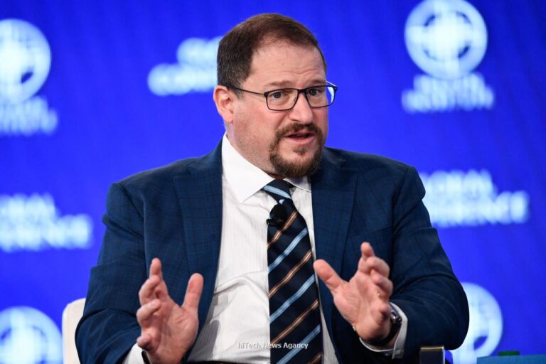 Qualcomm shares sink on first-quarter guidance, hiring freeze announced